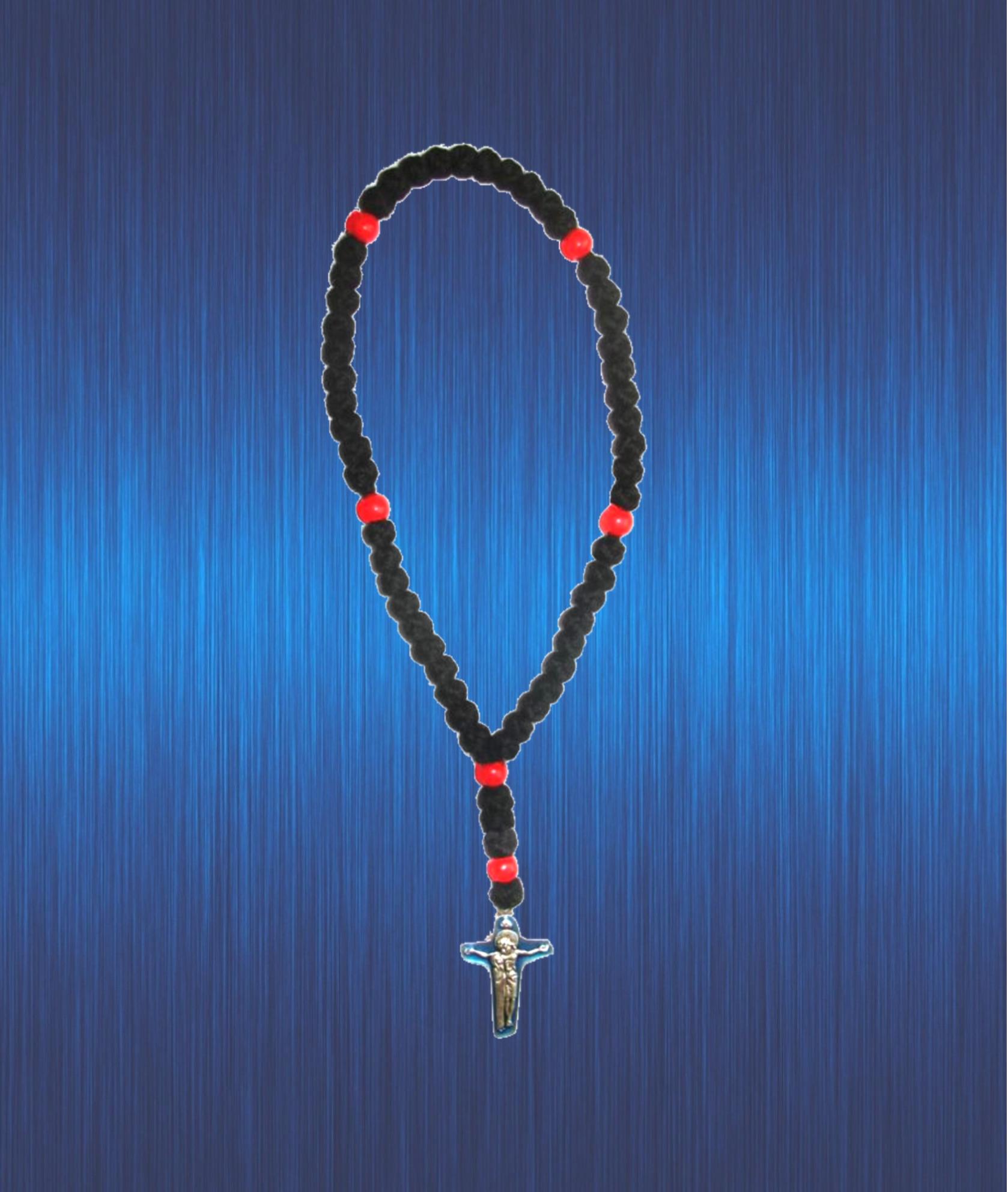 t2-chapelet-choty-fond-bleu-pour-site-2023-63de4c67bcbd9948421607.jpg